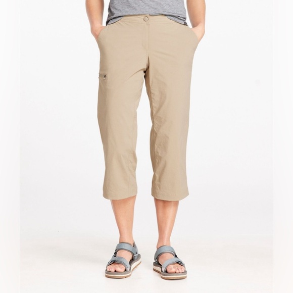 LL Bean Pants Womens 4P Water Repellent Comfort Trail Mid Rise Straight Leg Crop - Picture 1 of 16